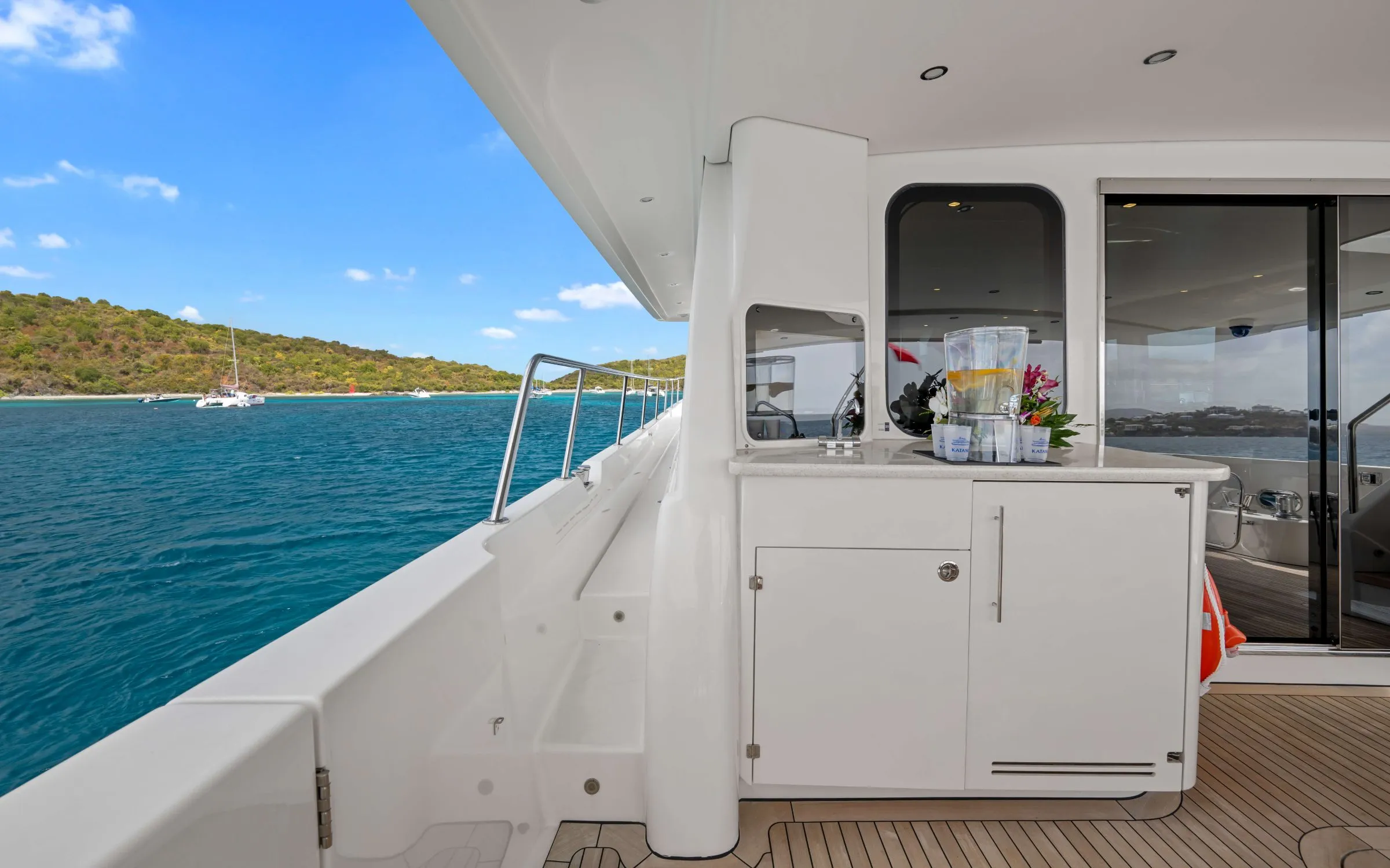 Aft deck bar